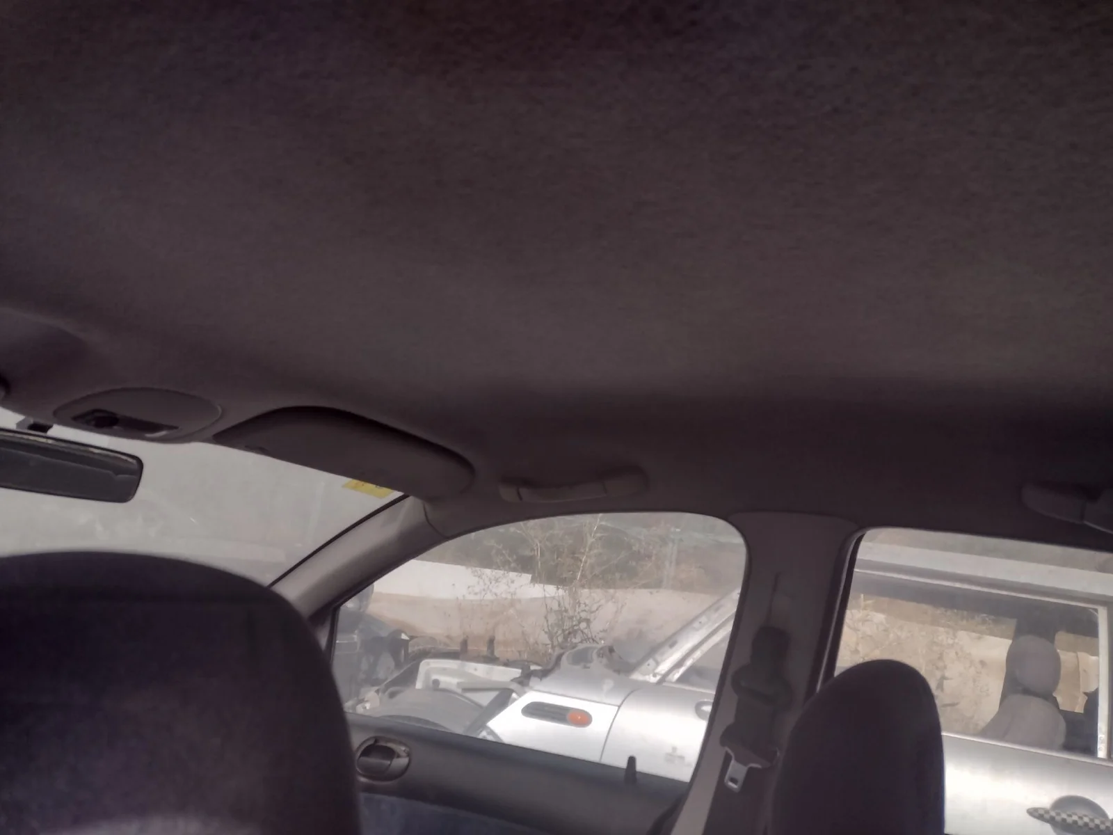 Foto de ASIDERO TECHO DELANTERO IZQUIERDO PEUGEOT 206 1.9 Diesel (69 CV / 51 KW)