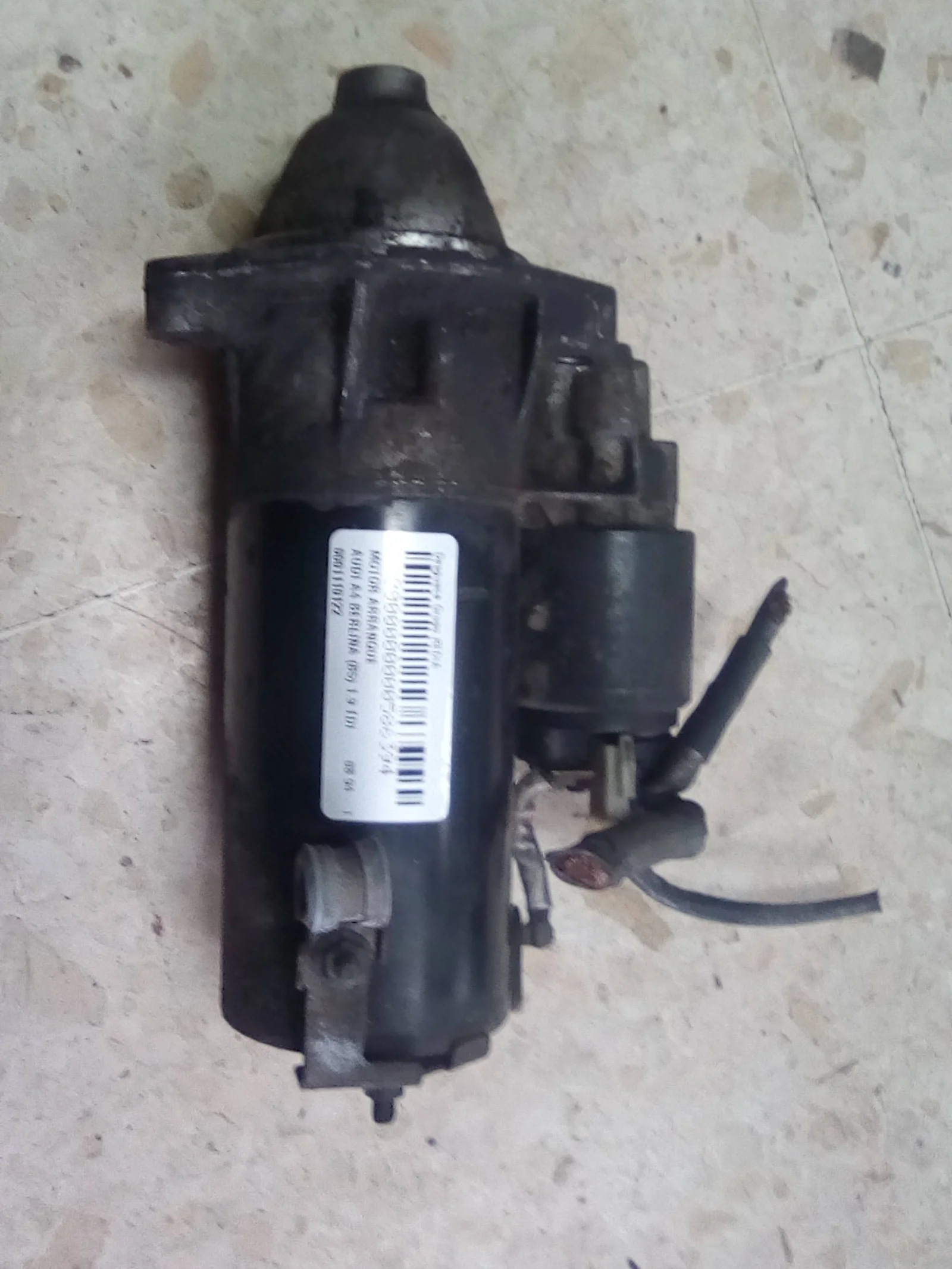 Foto de MOTOR ARRANQUE AUDI A4 BERLINA (B5) referencia 0001110122