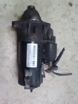 Foto de MOTOR ARRANQUE AUDI A4 BERLINA (B5) referencia 0001110122