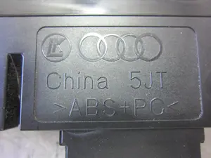 Foto de WARNING AUDI A3 SEDÁN (8VM) 2.0 16V TDI (150 CV / 110 KW) referencia 8V0925301FKNV6 foto 8