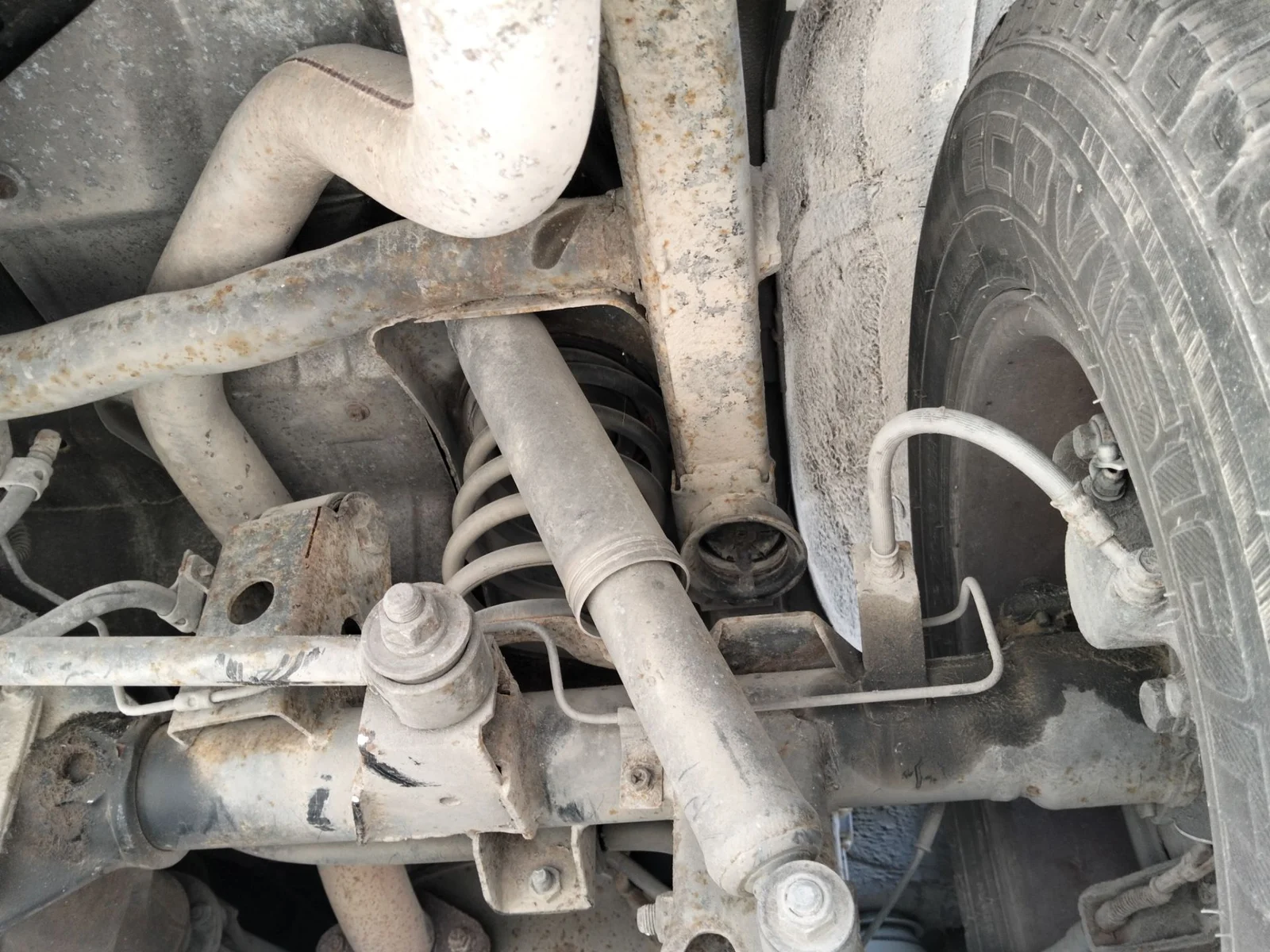 Foto de BRAZO SUSPENSION TRASERO DERECHO SSANGYONG REXTON 2.7 Turbodiesel CAT (160 CV / 118 KW)