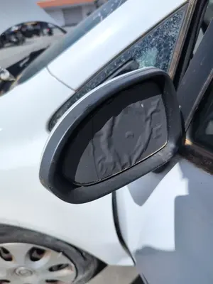 Foto de RETROVISOR IZQUIERDO OPEL CORSA D 1.3 16V CDTI (75 CV / 55 KW) foto 3