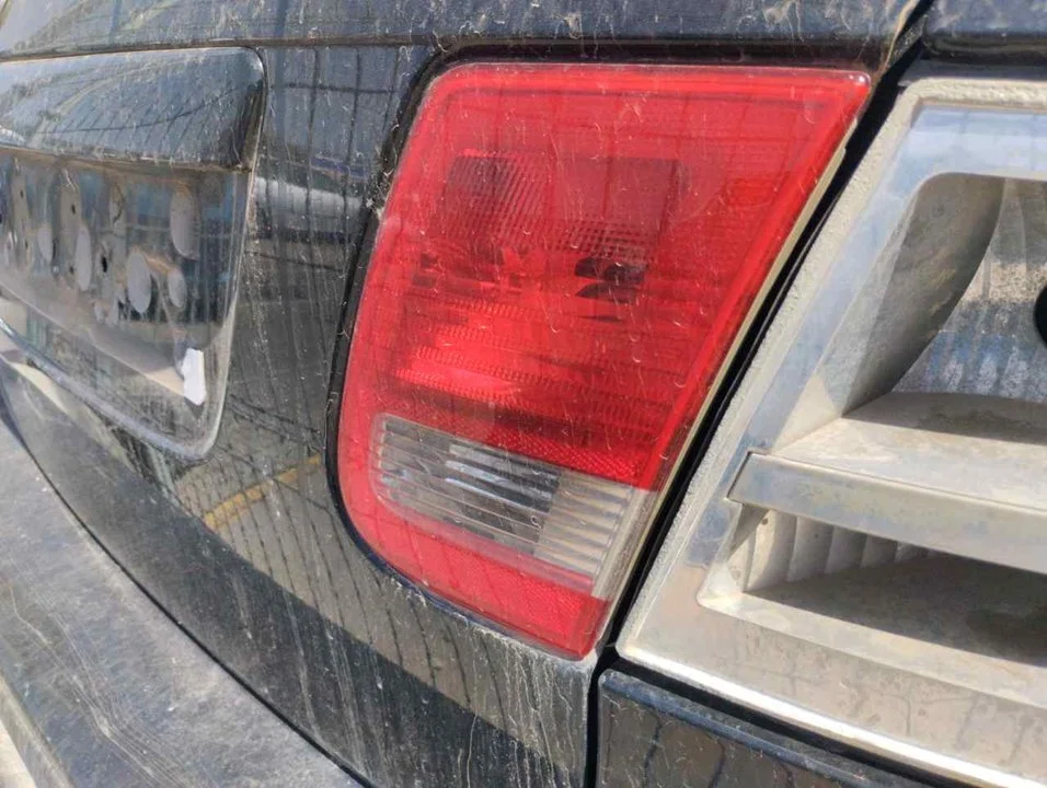 Foto de PILOTO TRASERO DERECHO INTERIOR SAAB 9-3 BERLINA 1.9 TiD CAT (150 CV / 110 KW) referencia 12785766