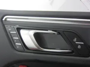 Foto de MANETA INTERIOR DELANTERA DERECHA PORSCHE MACAN (95BA) referencia 95B837020 foto 1