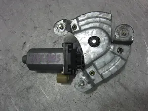 Foto de MOTOR ELEVALUNAS DELANTERO IZQUIERDO RENAULT MEGANE I FASE 2 CLASSIC (LA...) 1.4 16V (95 CV / 70 KW) referencia 0130821720 foto 2