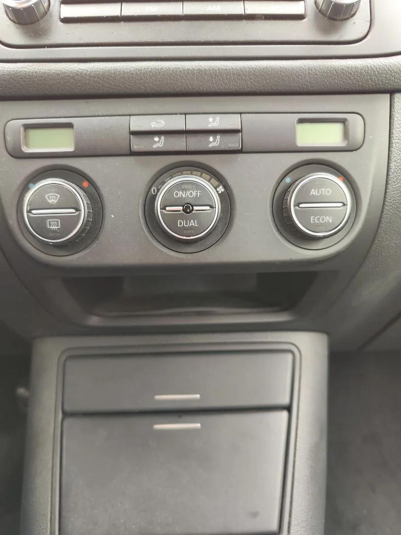 Foto de MANDO CALEFACCION / AIRE ACONDICIONADO VOLKSWAGEN GOLF PLUS V (5M1) 1.9 TDI (105 CV / 77 KW)