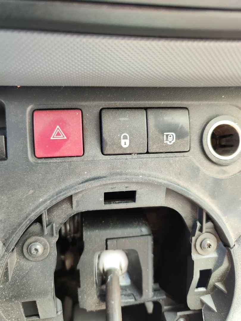 Foto de WARNING CITROEN BERLINGO FURGÓN 1.6 Blue-HDI FAP (99 CV / 73 KW)