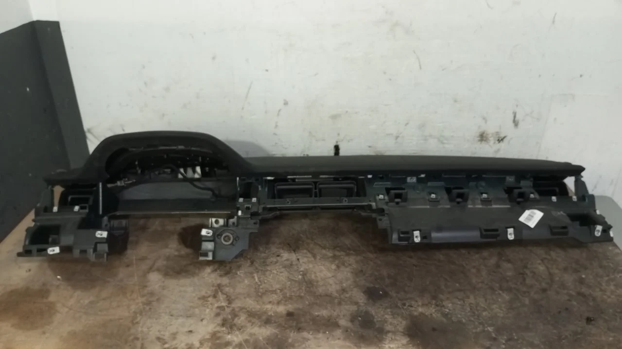 Foto de SALPICADERO LAND ROVER RANGE ROVER EVOQUE 2.0 Td4 CAT (150 CV / 110 KW) referencia LR071316