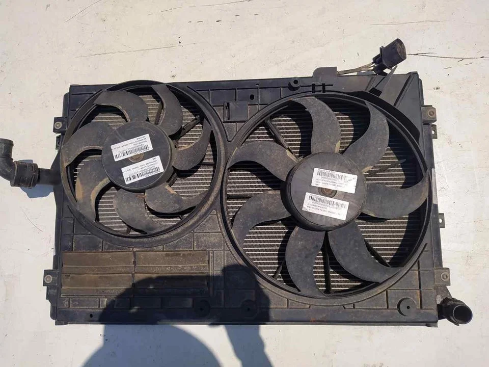 Foto de ELECTROVENTILADOR VOLKSWAGEN PASSAT VARIANT (3C5)