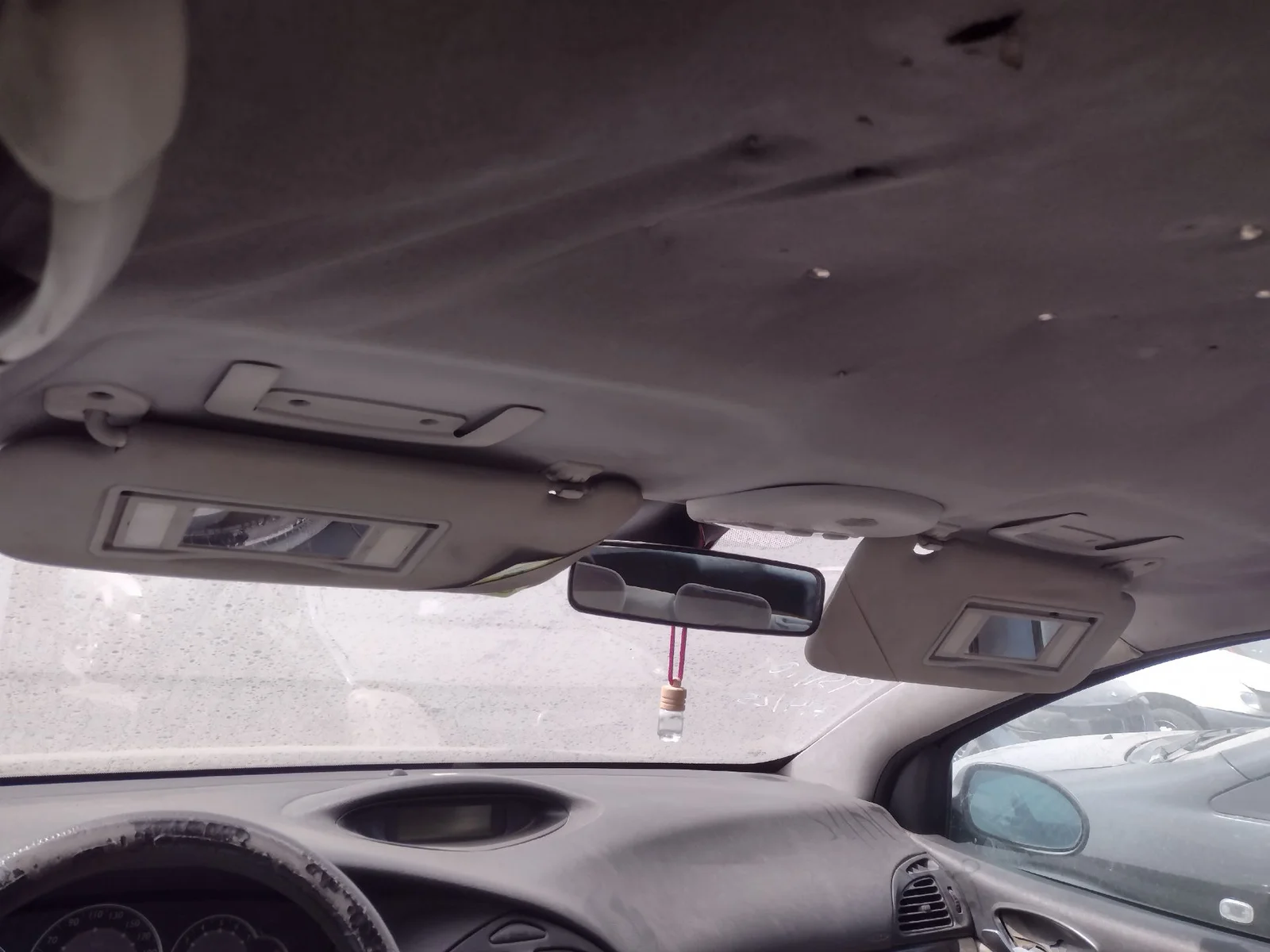 Foto de PARASOL DERECHO CITROEN C5 BERLINA 1.6 HDi CAT (9HY / DV6TED4) (109 CV / 80 KW)