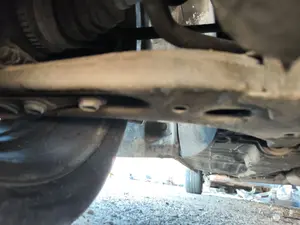 Foto de BRAZO SUSPENSION DELANTERO DERECHO KIA CARENS (RS) 1.8 16V CAT (126 CV / 93 KW)