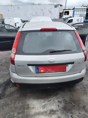 Foto de PORTON TRASERO FORD FIESTA (CBK) 1.4 TDCi CAT (68 CV / 50 KW) referencia 1541631