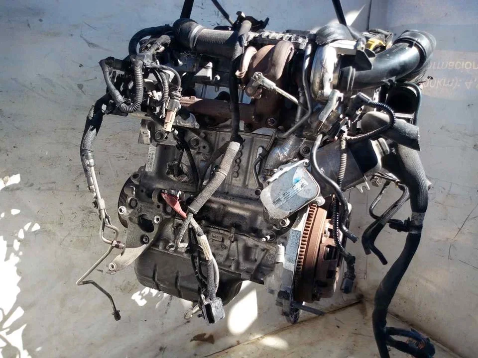Foto de MOTOR COMPLETO PEUGEOT 208 1.4 HDi FAP (68 CV / 50 KW) referencia 8HR
