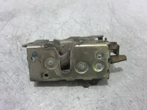 Foto de CERRADURA PUERTA DELANTERA DERECHA MERCEDES-BENZ SPRINTER FURGÓN referencia 9017200235 foto 1