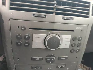 Foto de SISTEMA AUDIO / RADIO CD OPEL ASTRA H GTC 1.3 16V CDTI CAT (Z 13 DTH / L4I) (90 CV / 66 KW)