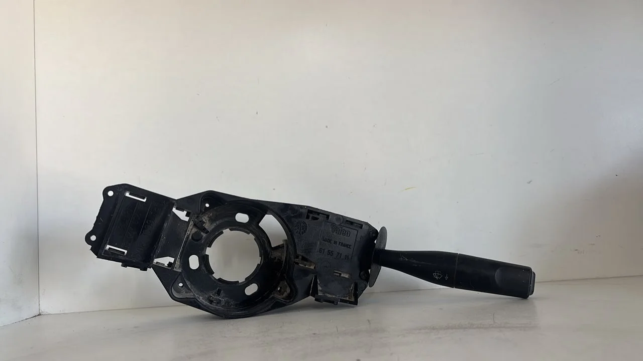 Foto de MANDO LIMPIA CITROEN BERLINGO referencia 9620376580