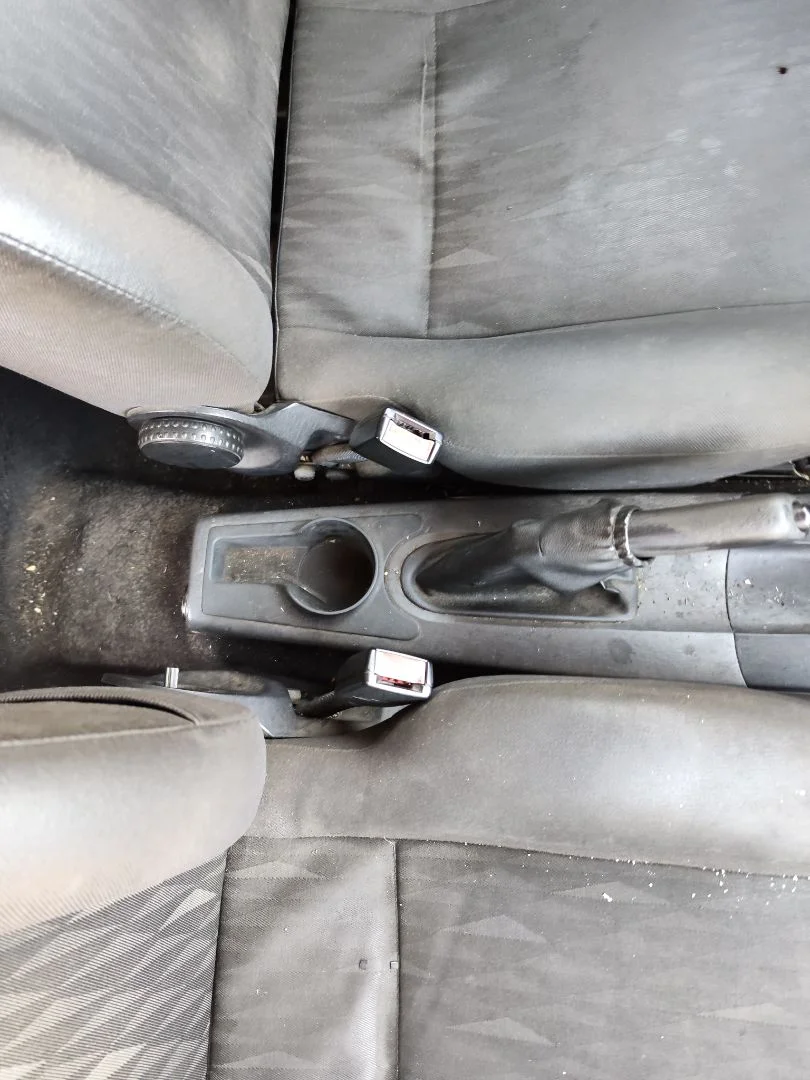Foto de PRETENSOR AIRBAG IZQUIERDO FORD FOCUS FAMILIAR (CAK) 1.8 TDCi Turbodiesel CAT (116 CV / 85 KW)