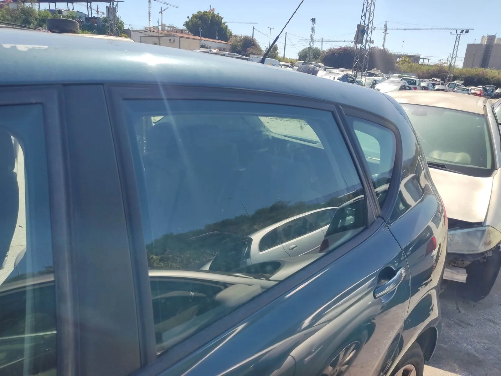 Foto de LUNA TRASERA IZQUIERDA SEAT TOLEDO (5P2) 2.0 TDI (140 CV / 103 KW) referencia 5P0845025