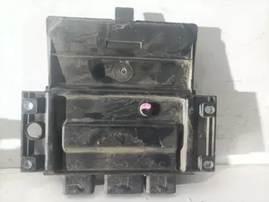 Foto de CENTRALITA MOTOR UCE RENAULT CLIO III referencia 8200399038 foto 4