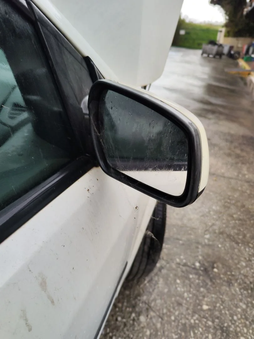 Foto de RETROVISOR DERECHO FORD FOCUS BERLINA (CAP) 1.6 TDCi CAT (90 CV / 66 KW)