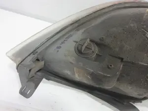 Foto de FARO IZQUIERDO FORD FIESTA (CBK) 1.3 CAT (69 CV / 51 KW) referencia 300502030 foto 7