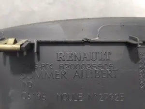 Foto de PANTALLA MULTIFUNCION RENAULT LAGUNA II (BG0) 1.9 dCi Diesel (120 CV / 88 KW) referencia 8200025909 foto 6