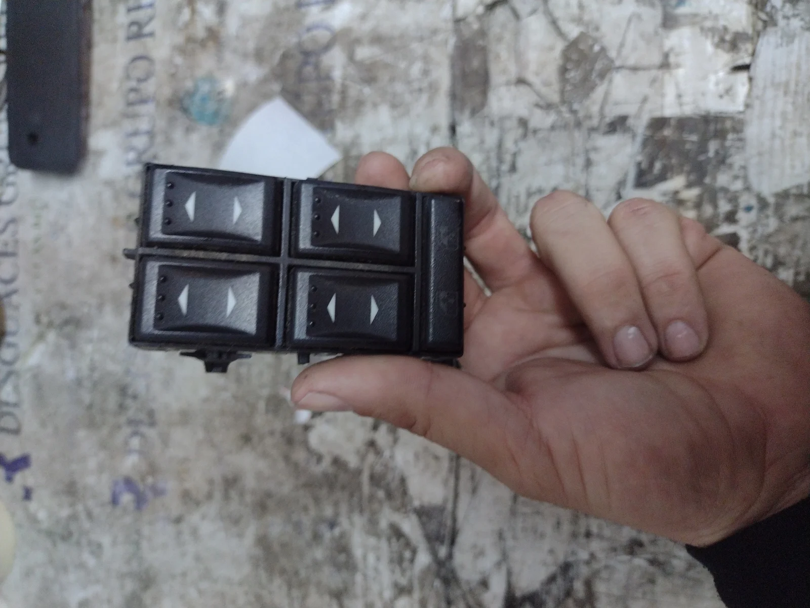 Foto de MANDO ELEVALUNAS DELANTERO IZQUIERDO FORD MONDEO TURNIER (GE) referencia 3S7T14A132BA