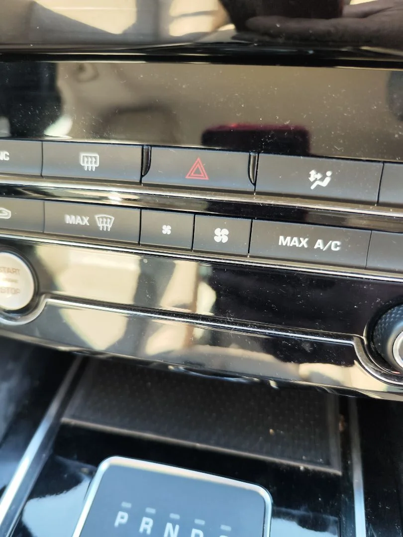 Foto de WARNING JAGUAR XE 2.0 Turbo CAT (200 CV / 147 KW) referencia CX2313D734CC