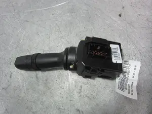 Foto de MANDO LUCES KIA CEED (JD) 1.4 CRDi CAT (90 CV / 66 KW) referencia 934202K560 foto 3