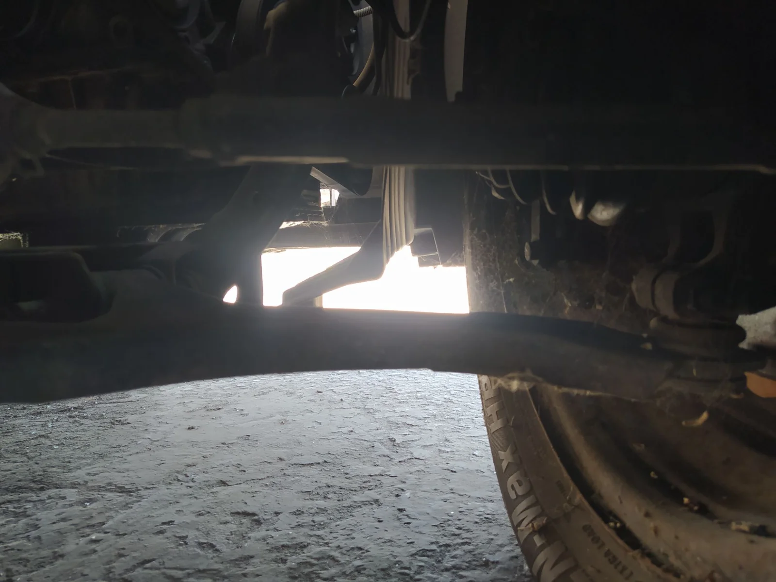 Foto de BRAZO SUSPENSION DELANTERO DERECHO NISSAN NOTE (E11E) 1.4 CAT (88 CV / 65 KW)