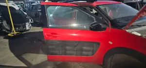 Foto de PUERTA DELANTERA DERECHA CITROEN C4 CACTUS 1.2 12V VTi (82 CV / 60 KW) referencia 9801012880