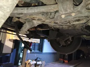 Foto de PUENTE DELANTERO FORD FOCUS SPORTBREAK (CAP) 1.6 TDCi CAT (90 CV / 66 KW) referencia 1734687