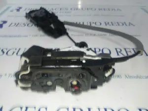 Foto de CERRADURA PUERTA TRASERA DERECHA VOLKSWAGEN POLO V (6R1) 1.2 TSI (105 CV / 77 KW) referencia 527680