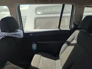 Foto de GUARNECIDO PUERTA TRASERA DERECHA OPEL ZAFIRA B 1.9 CDTI (120 CV / 88 KW) referencia 13165274 foto 2