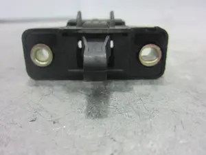 Foto de CERRADURA MALETERO / PORTON RENAULT MEGANE I FASE 2 BERLINA (BA0) 1.9 dTi Diesel (80 CV / 59 KW) referencia 838546