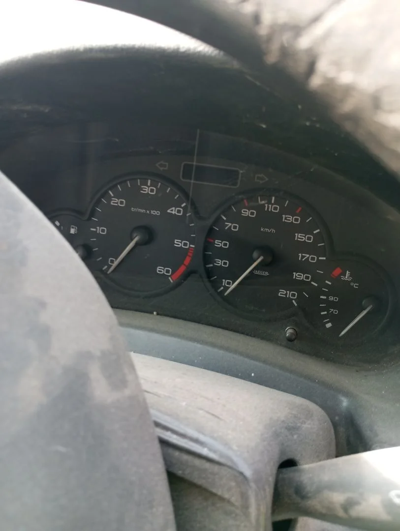 Foto de CUADRO INSTRUMENTOS CITROEN BERLINGO 1.9 Diesel (69 CV / 51 KW)