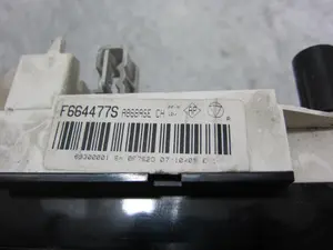 Foto de NO IDENTIFICADO CITROEN C2 1.1 (60 CV / 44 KW) referencia F664477S foto 4
