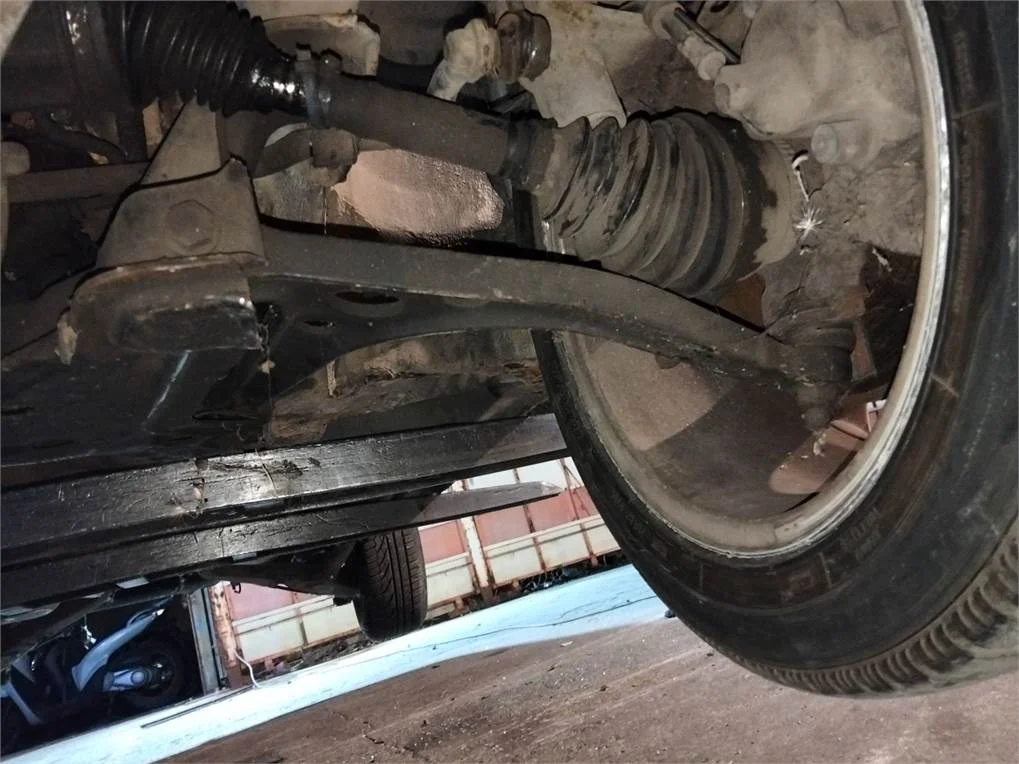 Foto de BRAZO SUSPENSION DELANTERO IZQUIERDO SEAT ALHAMBRA (7V9)