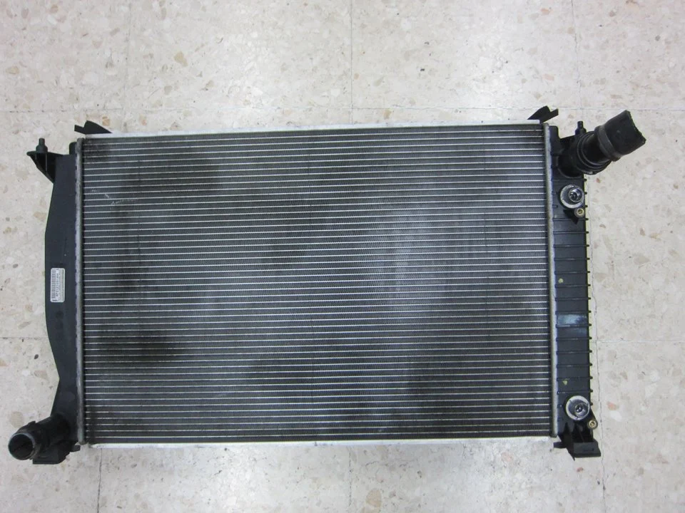 Foto de RADIADOR AGUA AUDI A6 AVANT (4F5) referencia 4F0121251AH