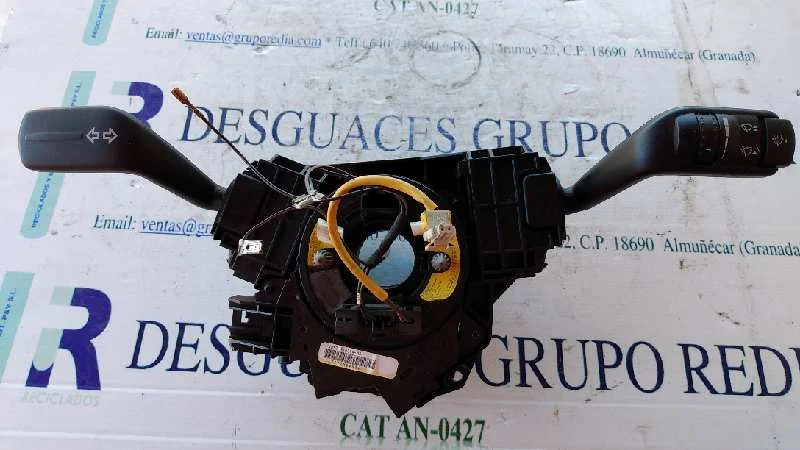Foto de MANDO MULTIFUNCION FORD FOCUS BERLINA (CAP) referencia 4M5T14A664AB