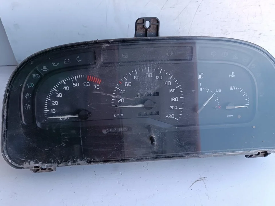 Foto de CUADRO INSTRUMENTOS RENAULT LAGUNA (B56) referencia 7700844747