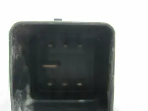 Foto de CAJA PRECALENTAMIENTO PEUGEOT 206 1.4 HDi (68 CV / 50 KW) referencia 9640469680 foto 3