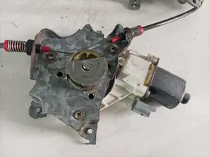 Foto de ELEVALUNAS DELANTERO DERECHO NISSAN MICRA (K12E) 1.2 CAT (80 CV / 59 KW) referencia 0130822203 foto 4