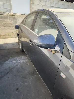 Foto de PUERTA DELANTERA DERECHA CHEVROLET CRUZE 2.0 Diesel CAT (163 CV / 120 KW) referencia 95987758 foto 2