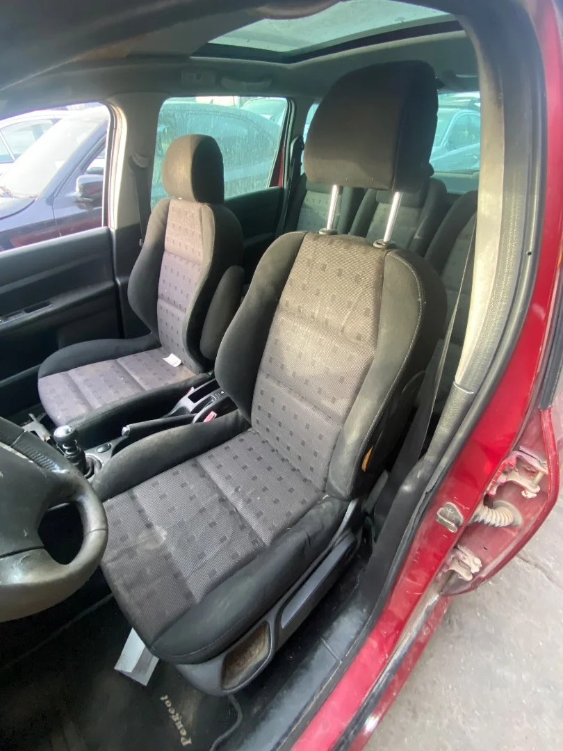 Foto de ASIENTO DELANTERO IZQUIERDO PEUGEOT 307 BREAK / SW (S1)(04.2002) 2.0 16V HDi FAP CAT (RHR / DW10BTED4) (136 CV / 100 KW)
