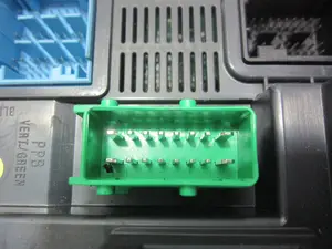 Foto de NO IDENTIFICADO CITROEN C4 CACTUS 1.2 12V VTi (82 CV / 60 KW) referencia 9807531680 foto 7