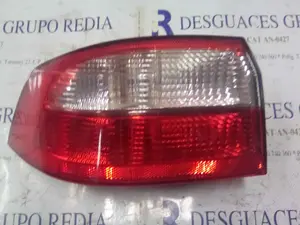 Foto de PILOTO TRASERO IZQUIERDO RENAULT LAGUNA II (BG0) referencia 11A352
