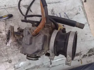 Foto de CARBURADOR HONDA DYLAN 125CC 2002-2006 foto 2