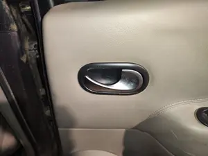 Foto de MANETA INTERIOR TRASERA DERECHA RENAULT SCENIC II (JM) 1.9 dCi Diesel (120 CV / 88 KW) referencia 8200028486