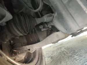 Foto de BRAZO SUSPENSION DELANTERO DERECHO VOLVO S40 BERLINA 1.9 Diesel CAT (116 CV / 85 KW)